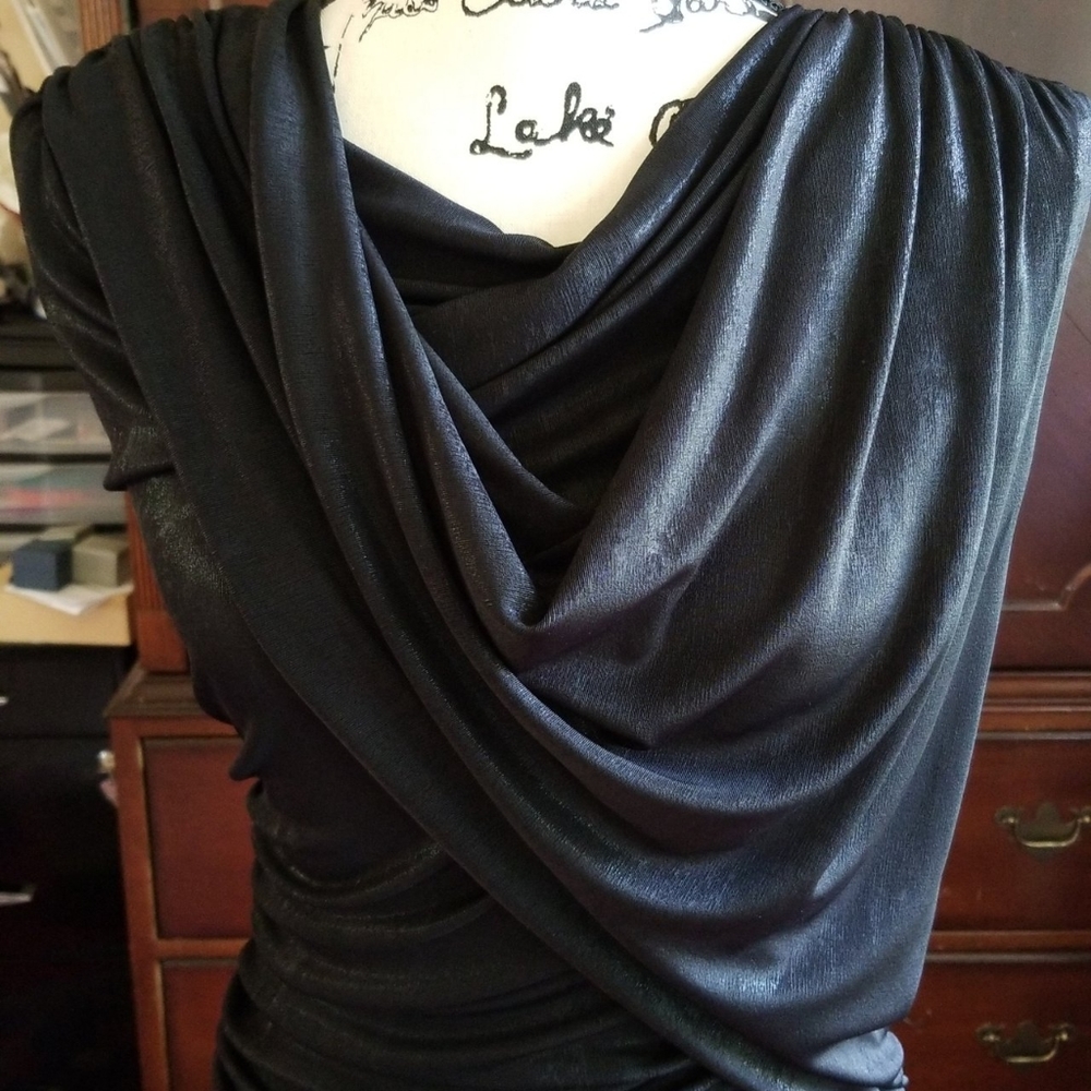 Dress - Picture 2 of 4